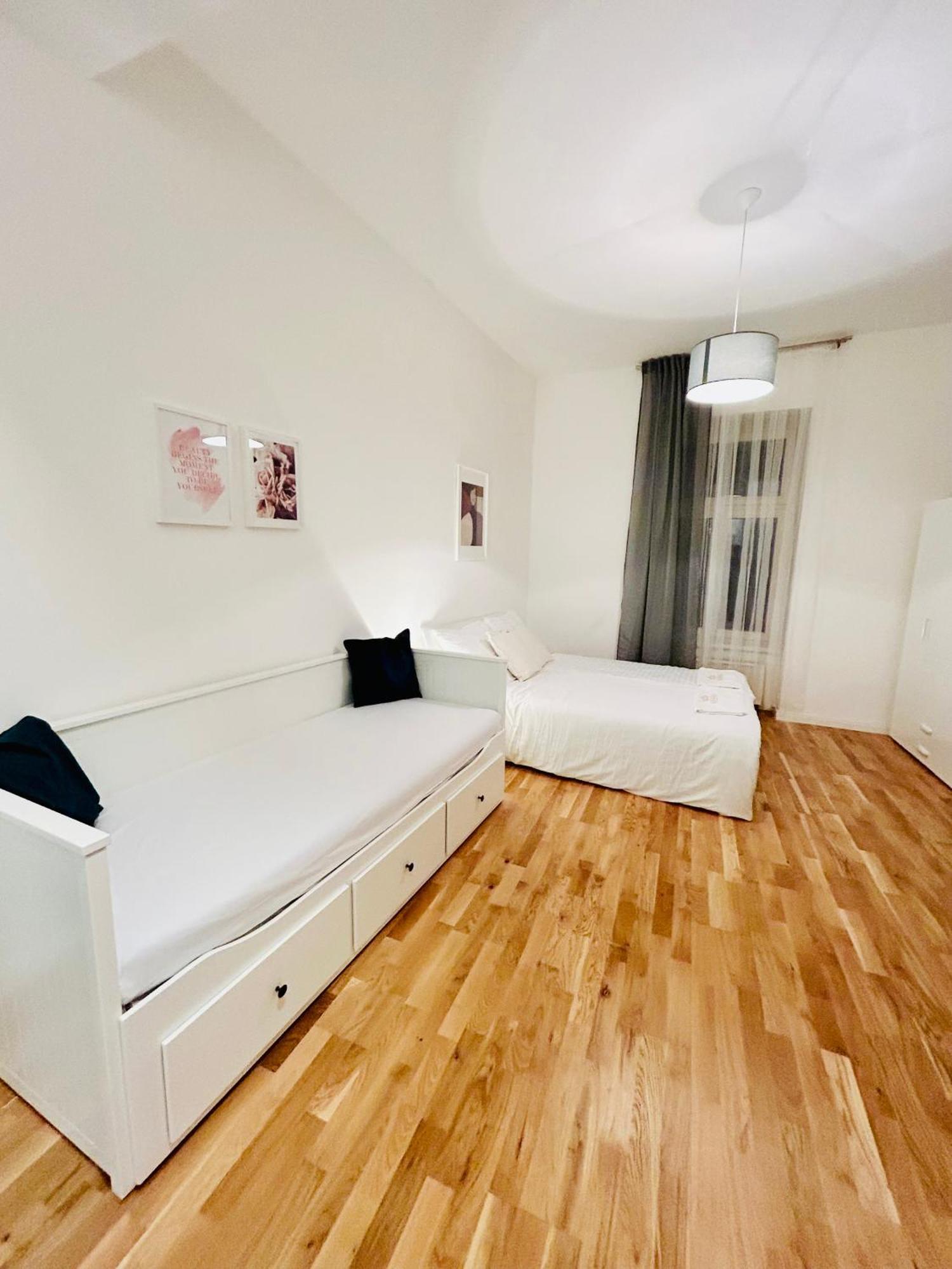 New Apartments Complex Prague Florenc Eksteriør bilde